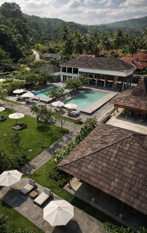 Resort SAÈSEA Private Beach Sukabumi